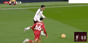 【英超】罗伯逊染红若塔绝平 利物浦2比2富勒姆