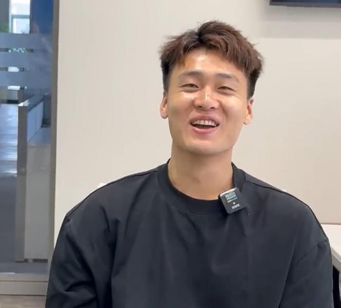 yl23455永利官网-赵睿入京采访！回应24号球衣，喊话球迷，遇老熟人大谈兄弟篮球！