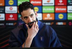 yl23455永利官网-阿莫林：两次胜曼城若总结就是运气 引援并非要大牌而是符合理念